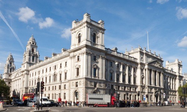 Казначейство Великобритании проводит публичные консультации по внедрению криптовалютного «правила путешествий» FATF