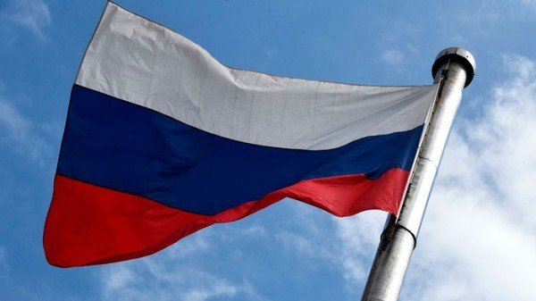 Опрос: 47% россиян против отмены бумажных денег
