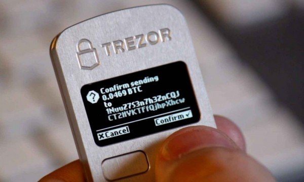 Пользователи Trezor жалуются на фишинговые атаки из-за возможной утечки данных